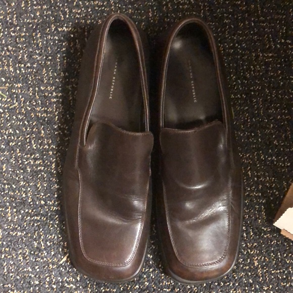 Banana Republic Men dress shoe Brand new